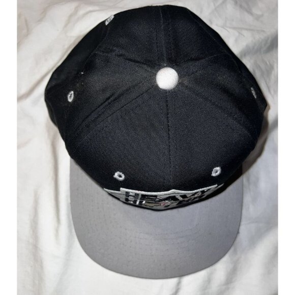 Yupoong Heavy Hitter Vintage Embroidered Trucker Baseball Hat Green Bill - Picture 3 of 7